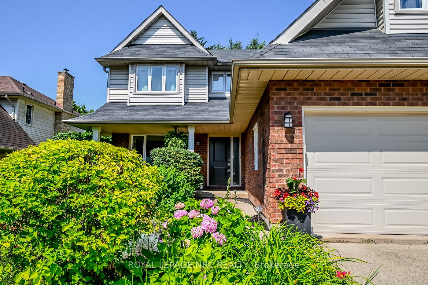 Photo 2 of 2675 Mountaincrest Avenue, Niagara Falls, Church's Lane — HOMEH
