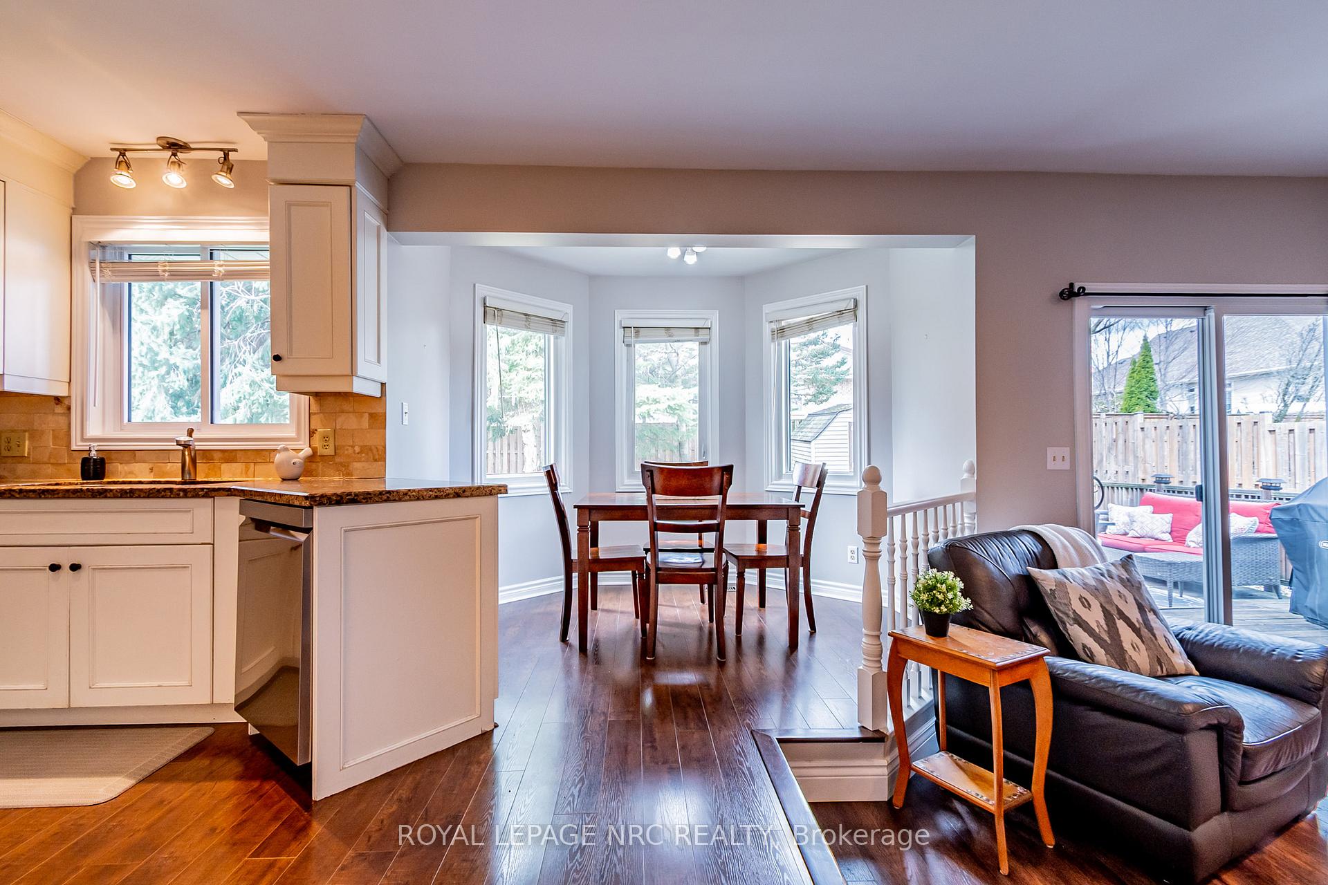 Photo 14 of 2675 Mountaincrest Avenue, Niagara Falls, Church's Lane — HOMEH