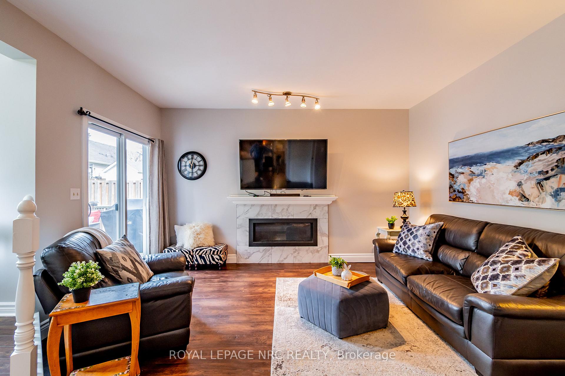 Photo 19 of 2675 Mountaincrest Avenue, Niagara Falls, Church's Lane — HOMEH