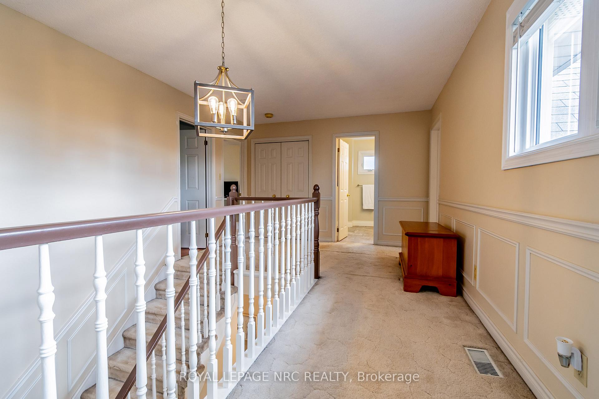 Photo 24 of 2675 Mountaincrest Avenue, Niagara Falls, Church's Lane — HOMEH