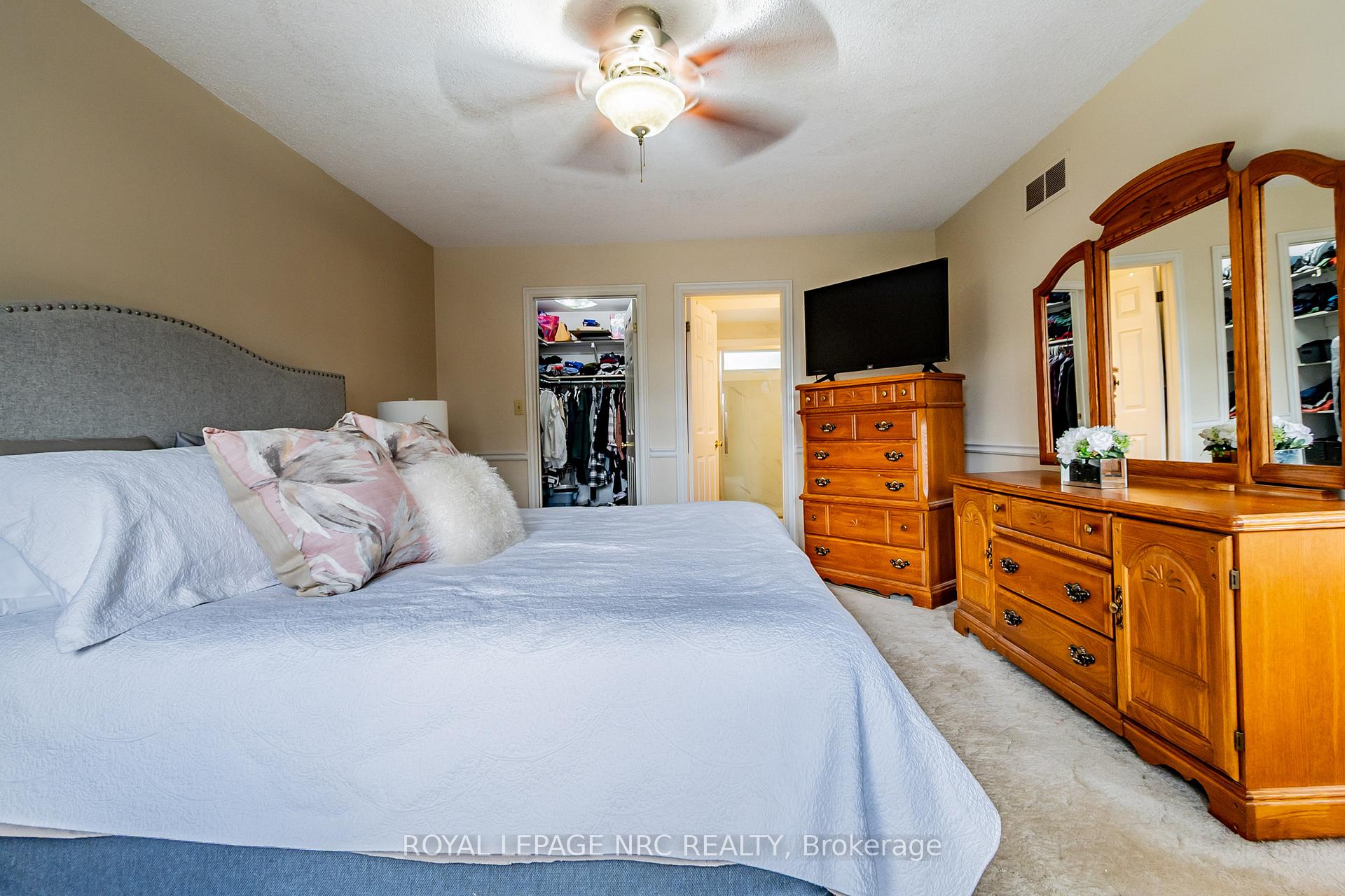 Photo 25 of 2675 Mountaincrest Avenue, Niagara Falls, Church's Lane — HOMEH