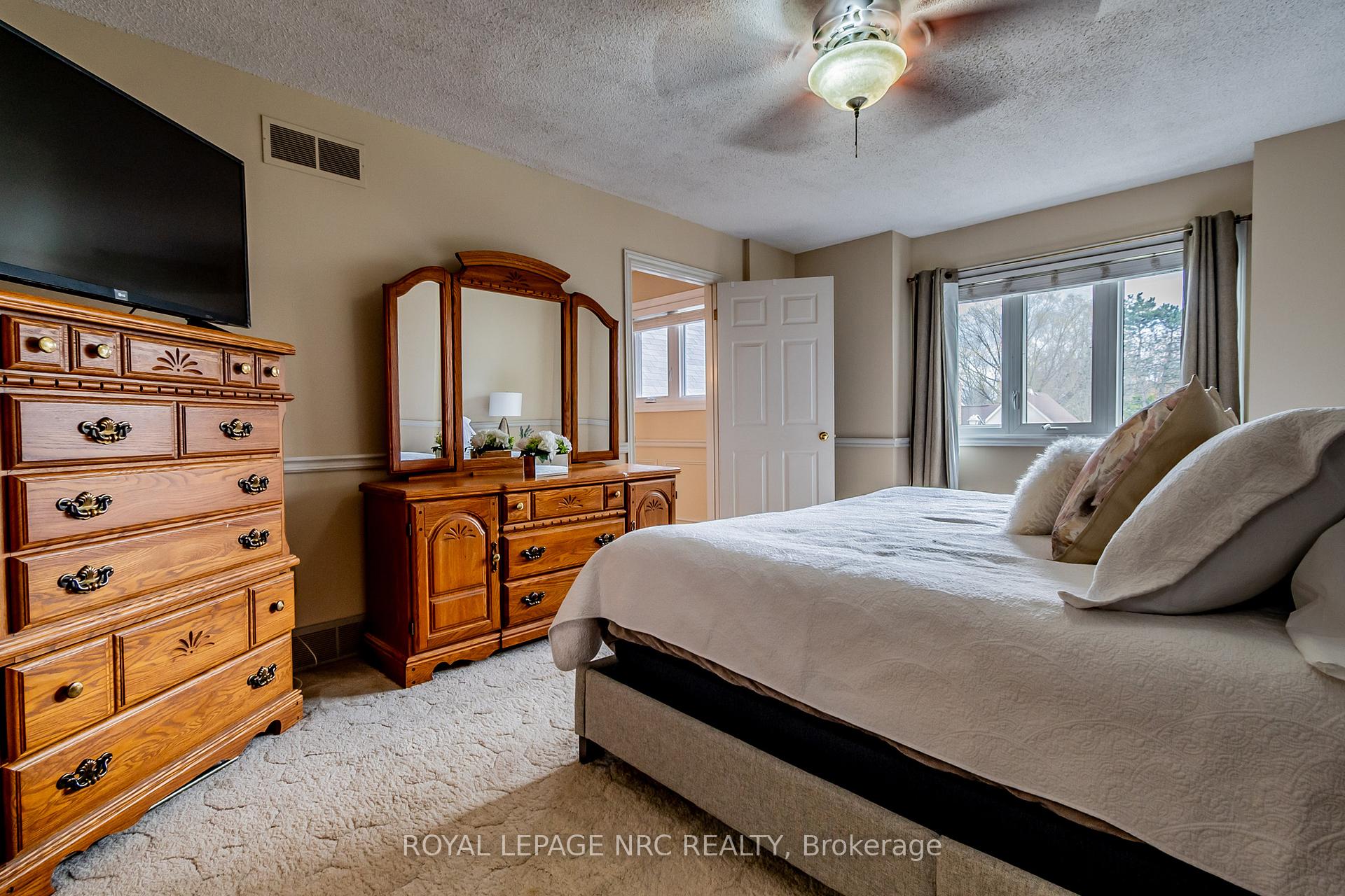 Photo 26 of 2675 Mountaincrest Avenue, Niagara Falls, Church's Lane — HOMEH