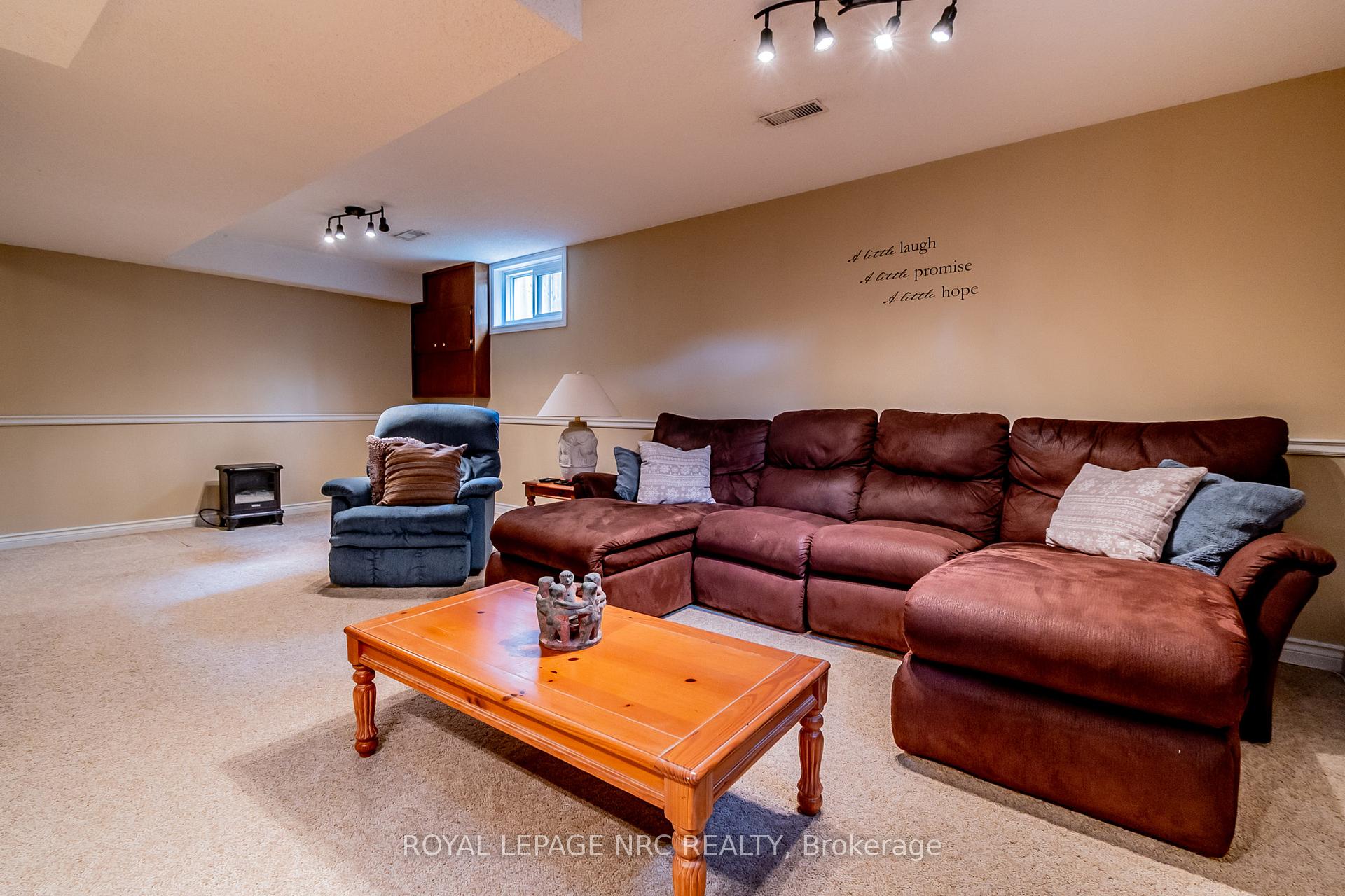 Photo 38 of 2675 Mountaincrest Avenue, Niagara Falls, Church's Lane — HOMEH