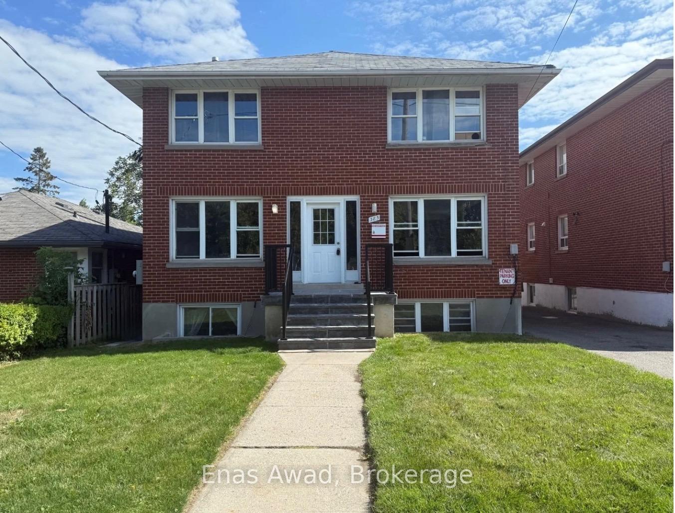 Front of Unit Main Floor, 385 Mary Street N