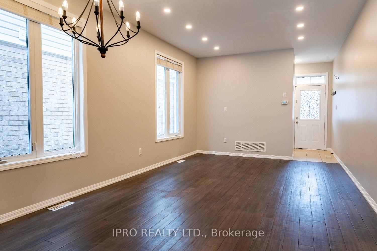 Photo 4 of 1136 Solomon Court, Milton, Willmott — HOMEH