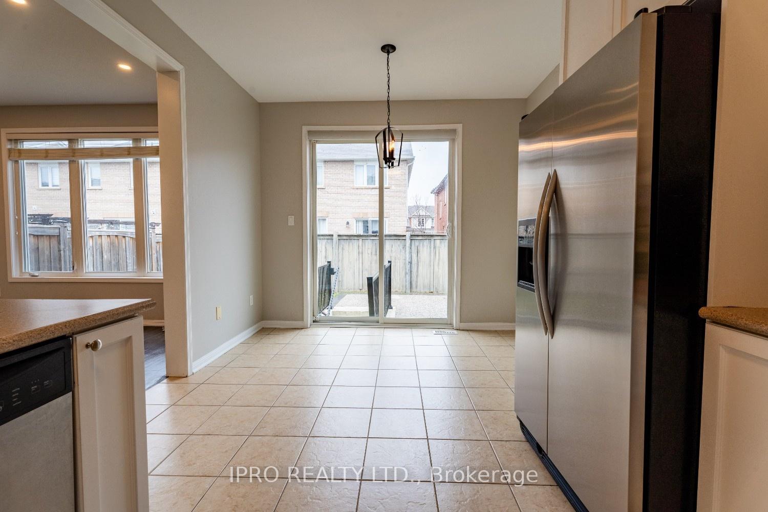 Photo 10 of 1136 Solomon Court, Milton, Willmott — HOMEH