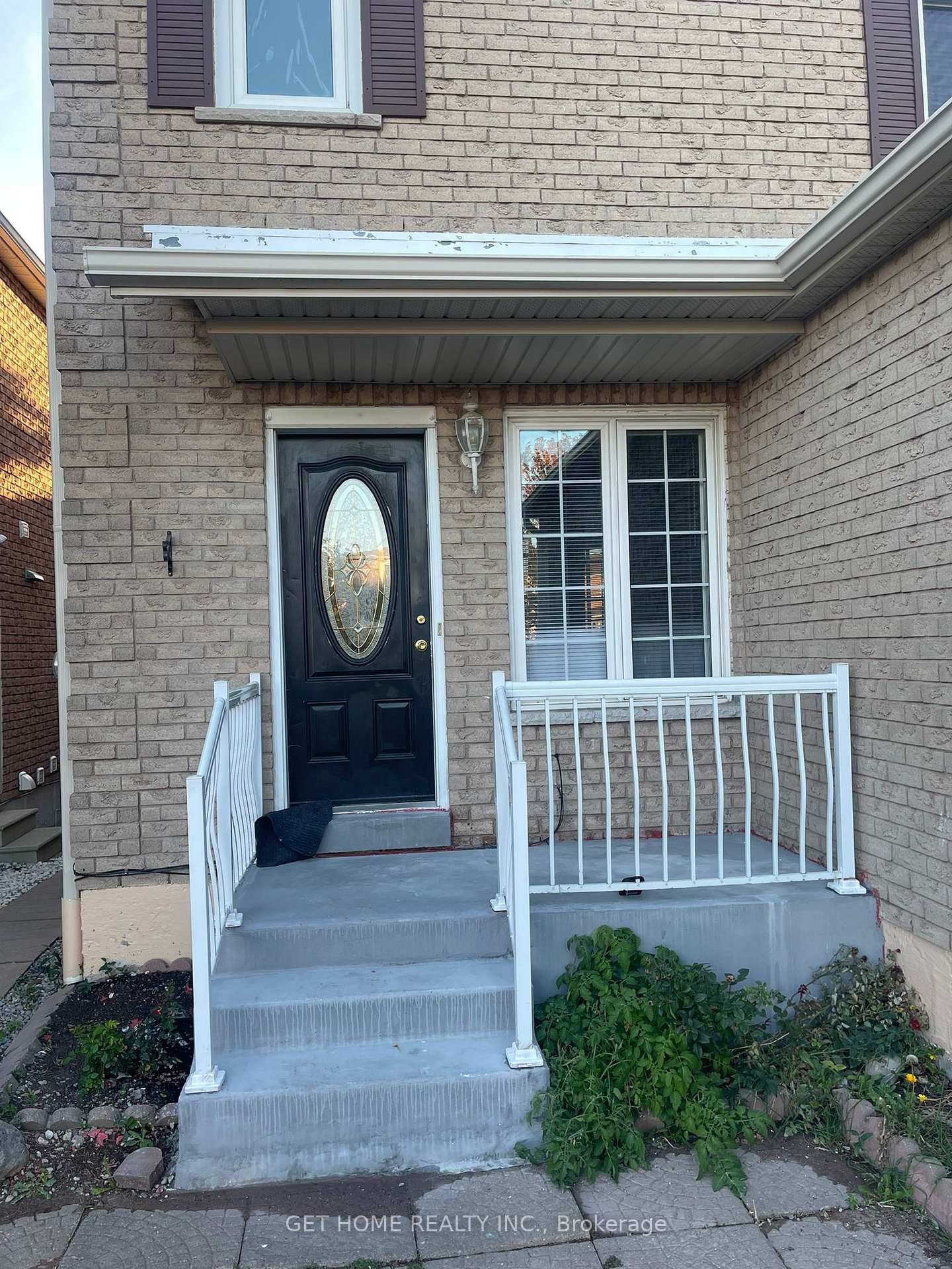 Photo 3 of 1528 Beechlawn Drive, Pickering, Village East — HOMEH
