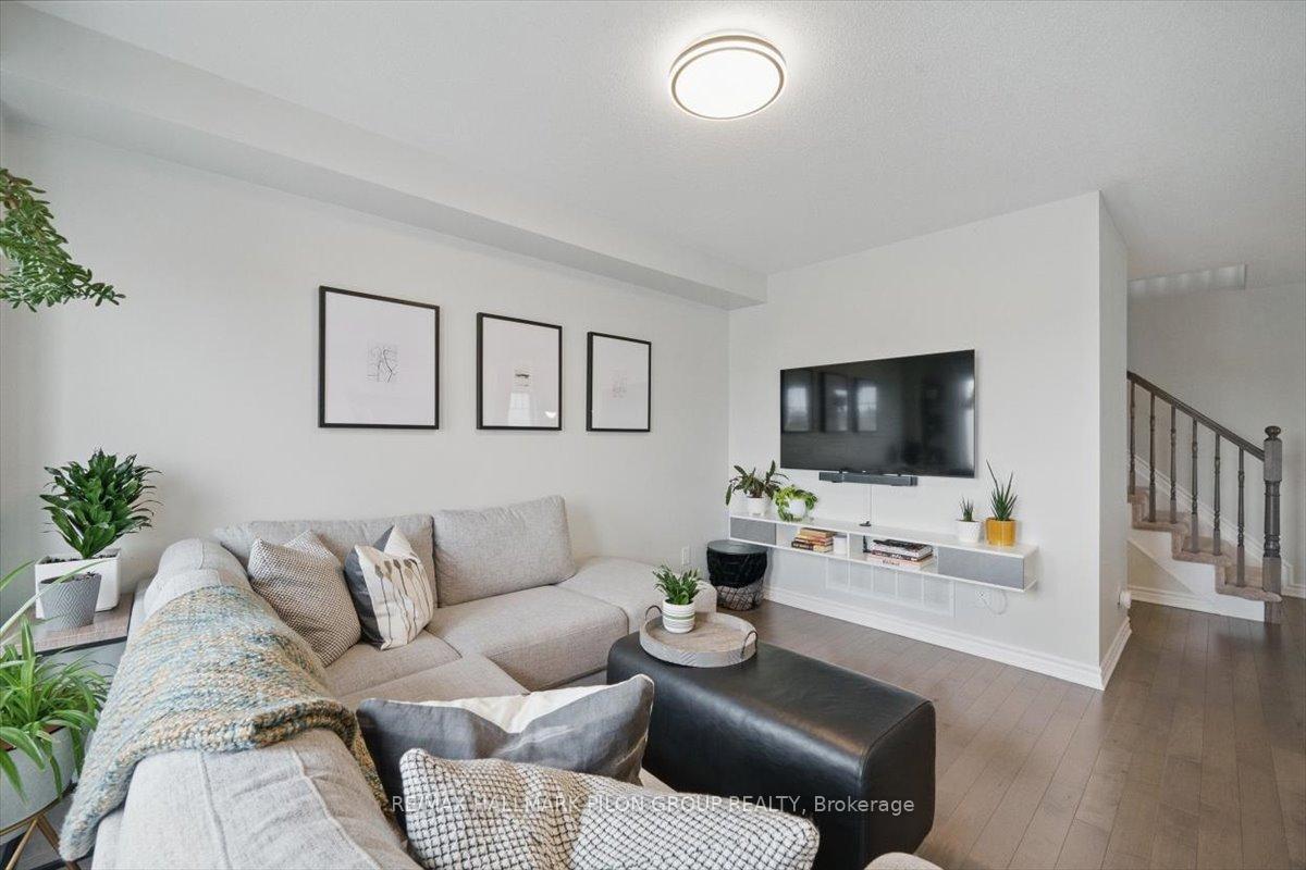 Photo 5 of 361 Sweetfern Crescent, Ottawa, Avalon West — HOMEH
