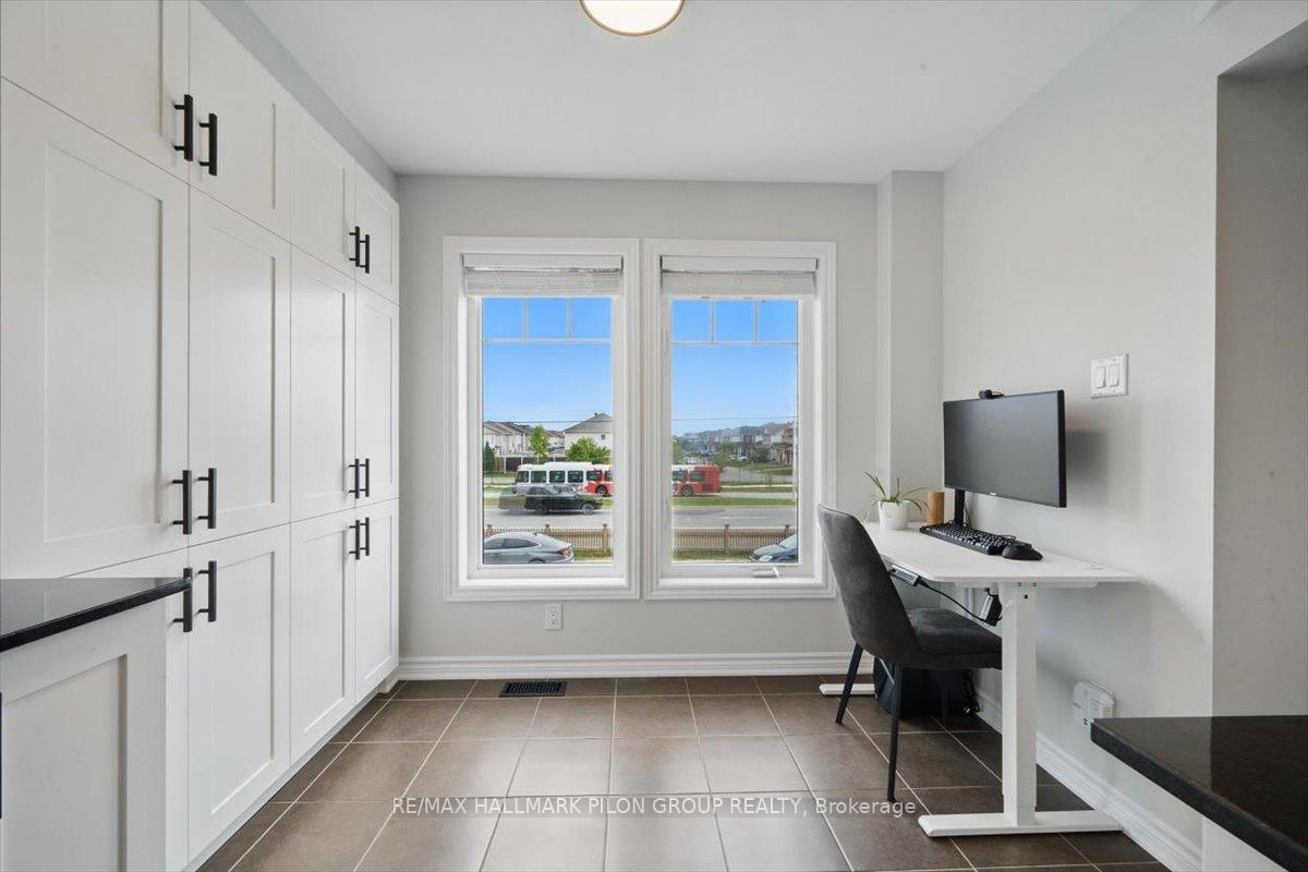 Photo 8 of 361 Sweetfern Crescent, Ottawa, Avalon West — HOMEH