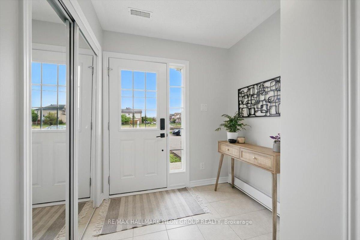 Photo 19 of 361 Sweetfern Crescent, Ottawa, Avalon West — HOMEH