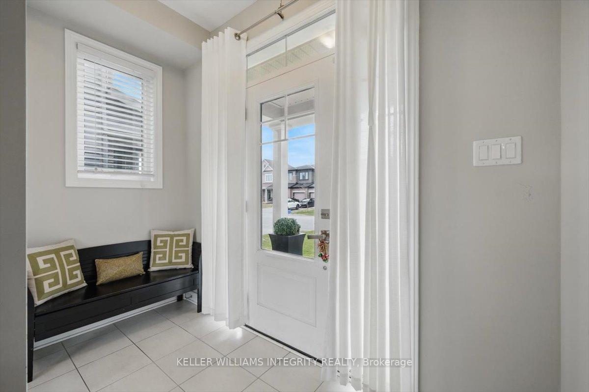 Photo 3 of 843 June Grass Street, Ottawa, Avalon West — HOMEH