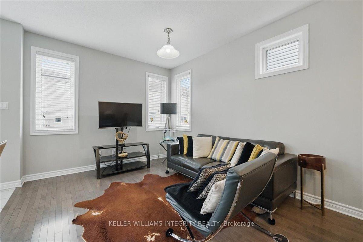 Photo 8 of 843 June Grass Street, Ottawa, Avalon West — HOMEH