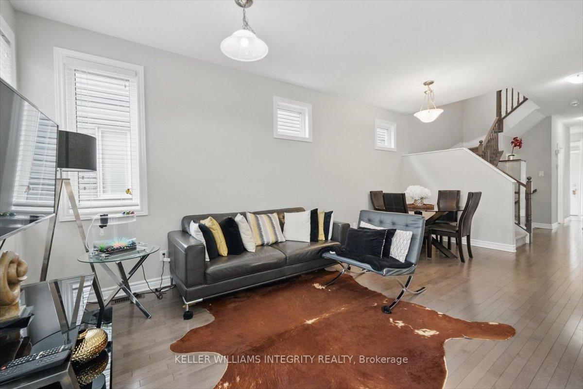 Photo 9 of 843 June Grass Street, Ottawa, Avalon West — HOMEH