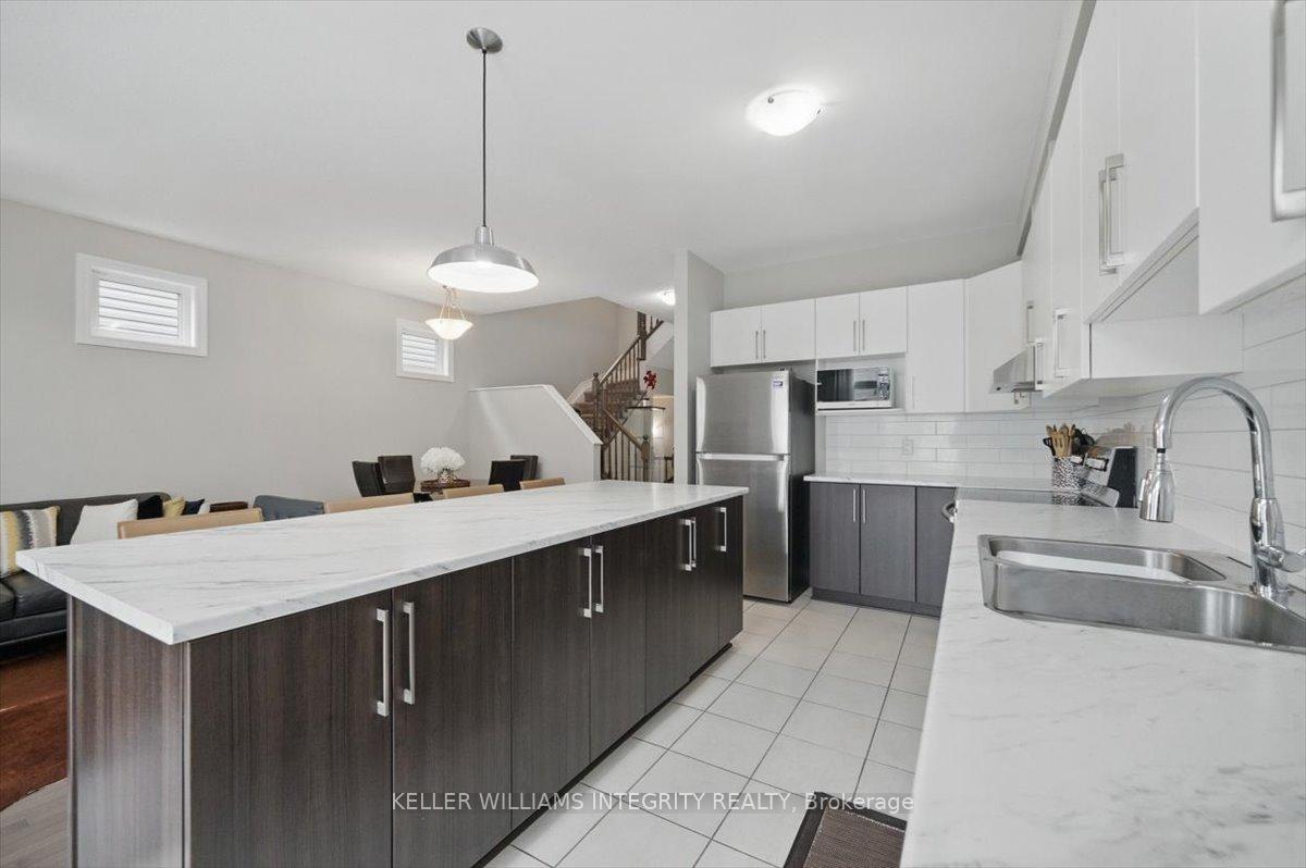Photo 13 of 843 June Grass Street, Ottawa, Avalon West — HOMEH