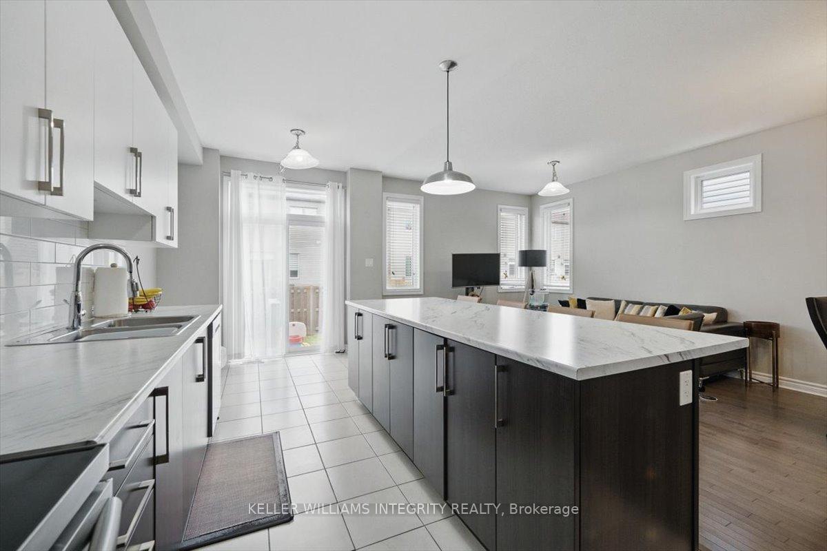 Photo 14 of 843 June Grass Street, Ottawa, Avalon West — HOMEH