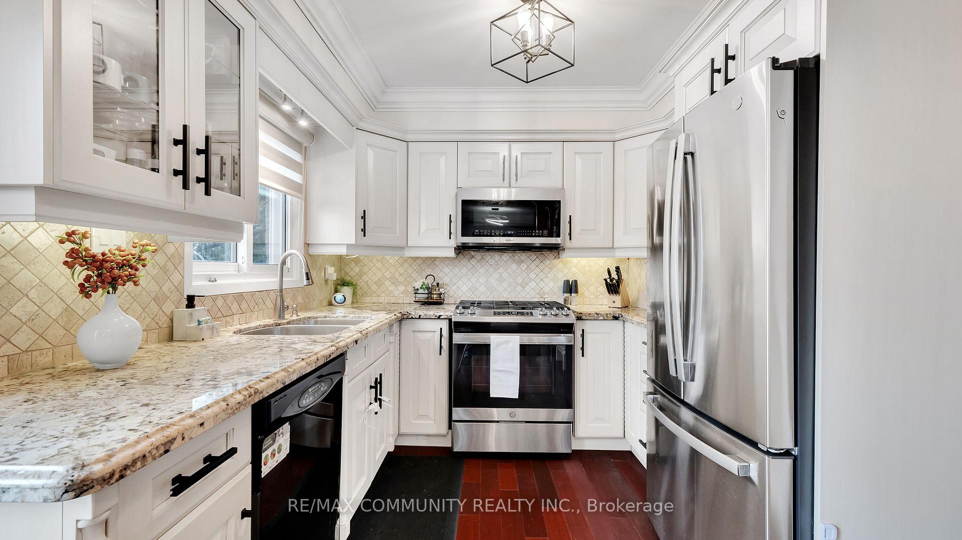 Photo 16 of 2135 Theoden Court, Pickering, Brock Ridge — HOMEH