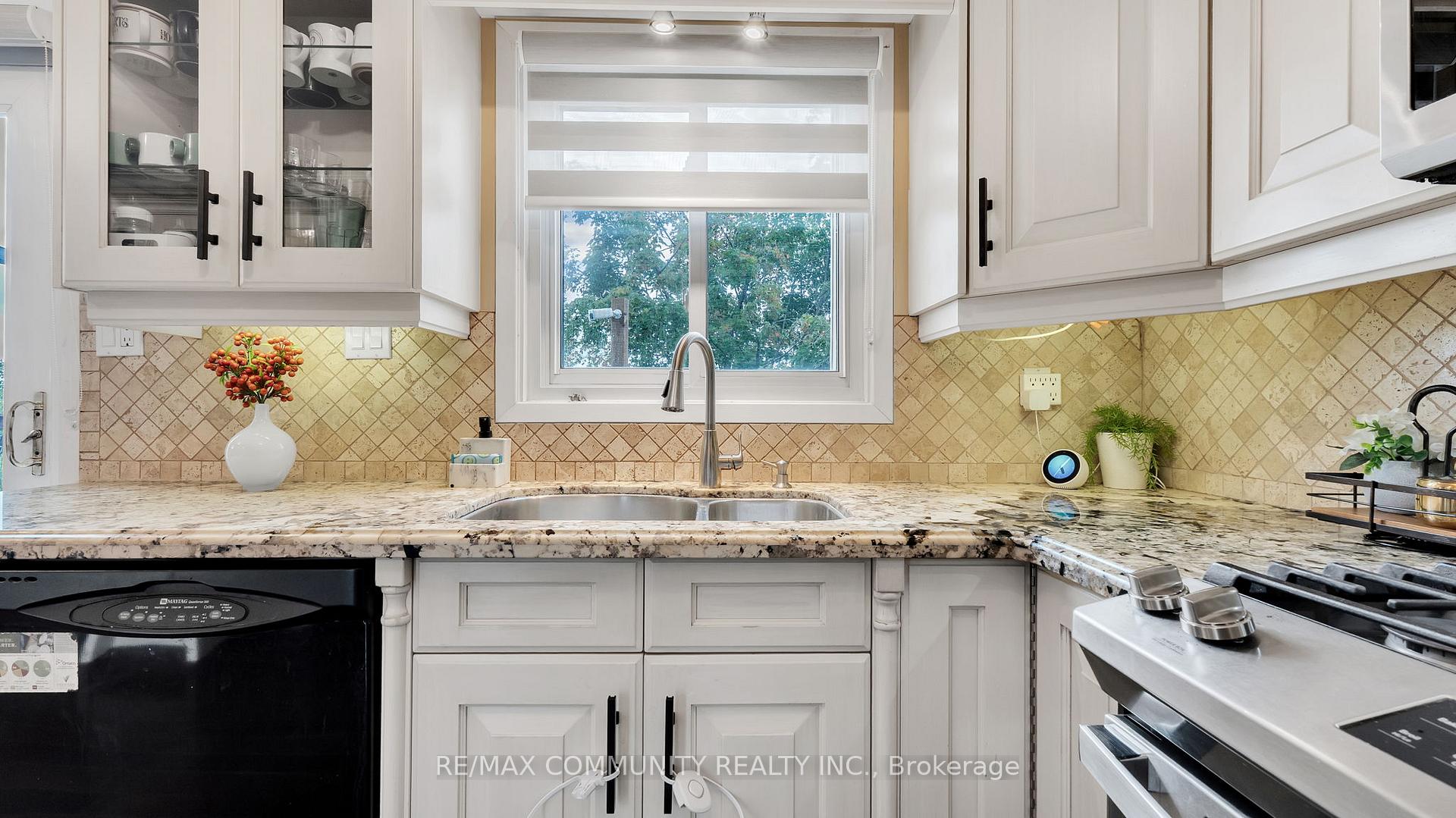 Photo 18 of 2135 Theoden Court, Pickering, Brock Ridge — HOMEH