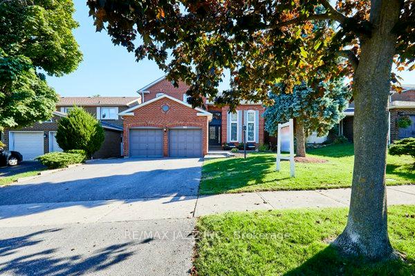 Photo 2 of 783 Pebble Court, Pickering, Amberlea — HOMEH