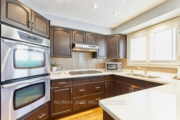Photo 10 of 783 Pebble Court, Pickering, Amberlea — HOMEH