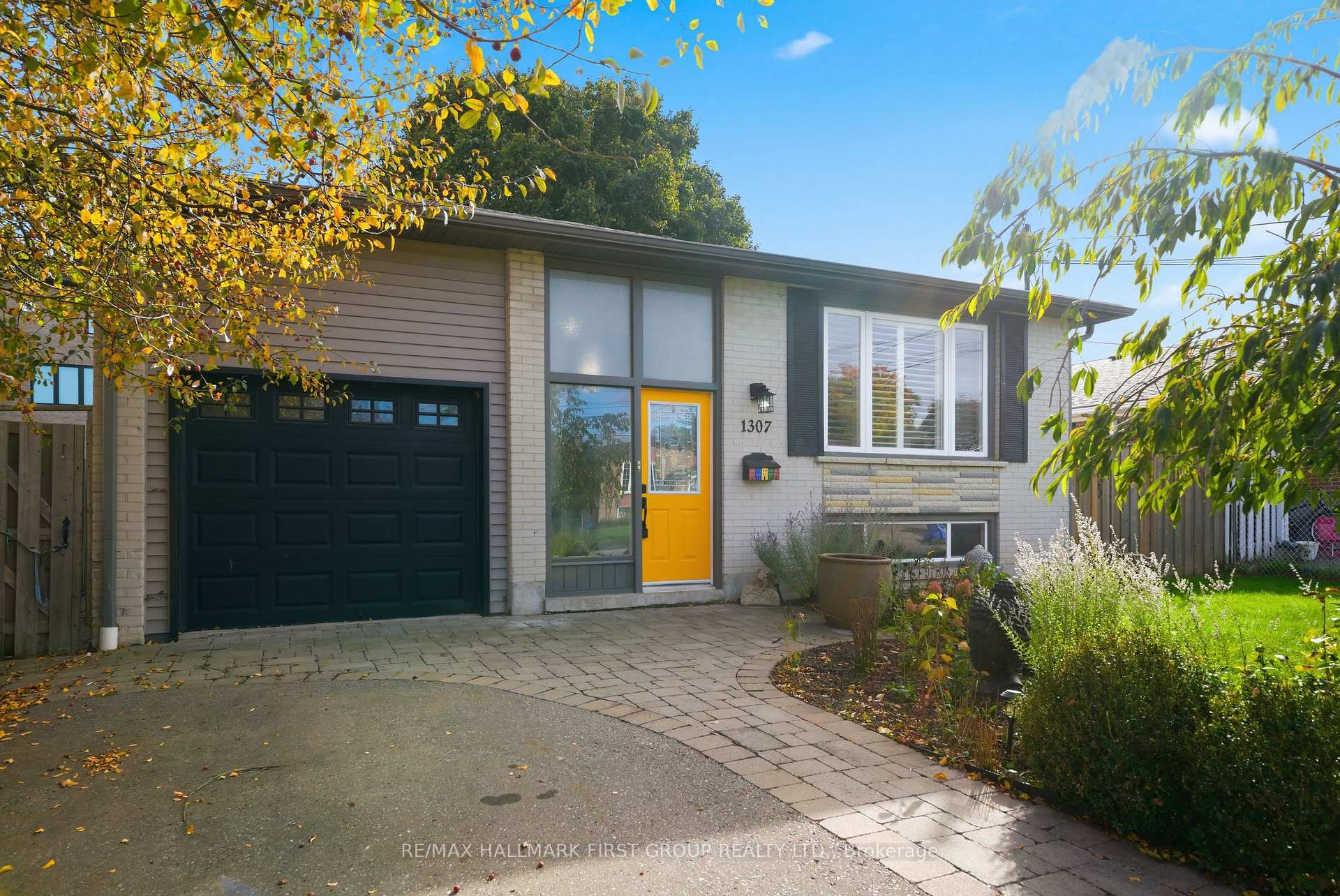 Photo 1 of 1307 Broadview Street, Pickering, Bay Ridges — HOMEH