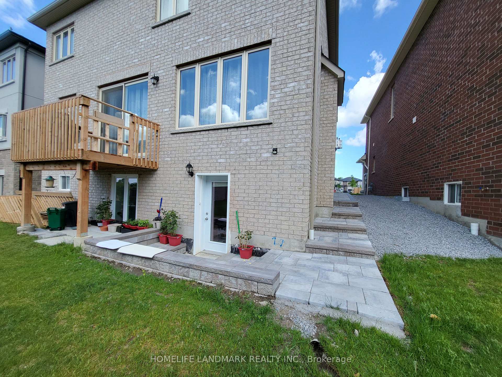 Photo 10 of Unit Bsmt, 1015 Kingpeak Crescent, Pickering, Rural Pickering — HOMEH