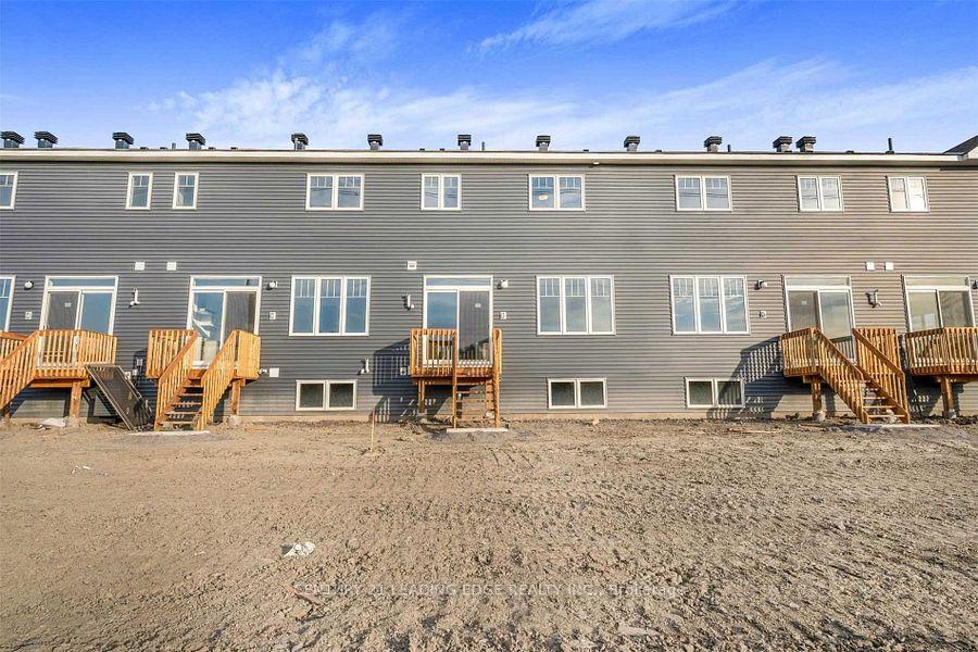 Photo 35 of 2088 Winsome Terrace, Ottawa, Fallingbrook/Gardenway South — HOMEH