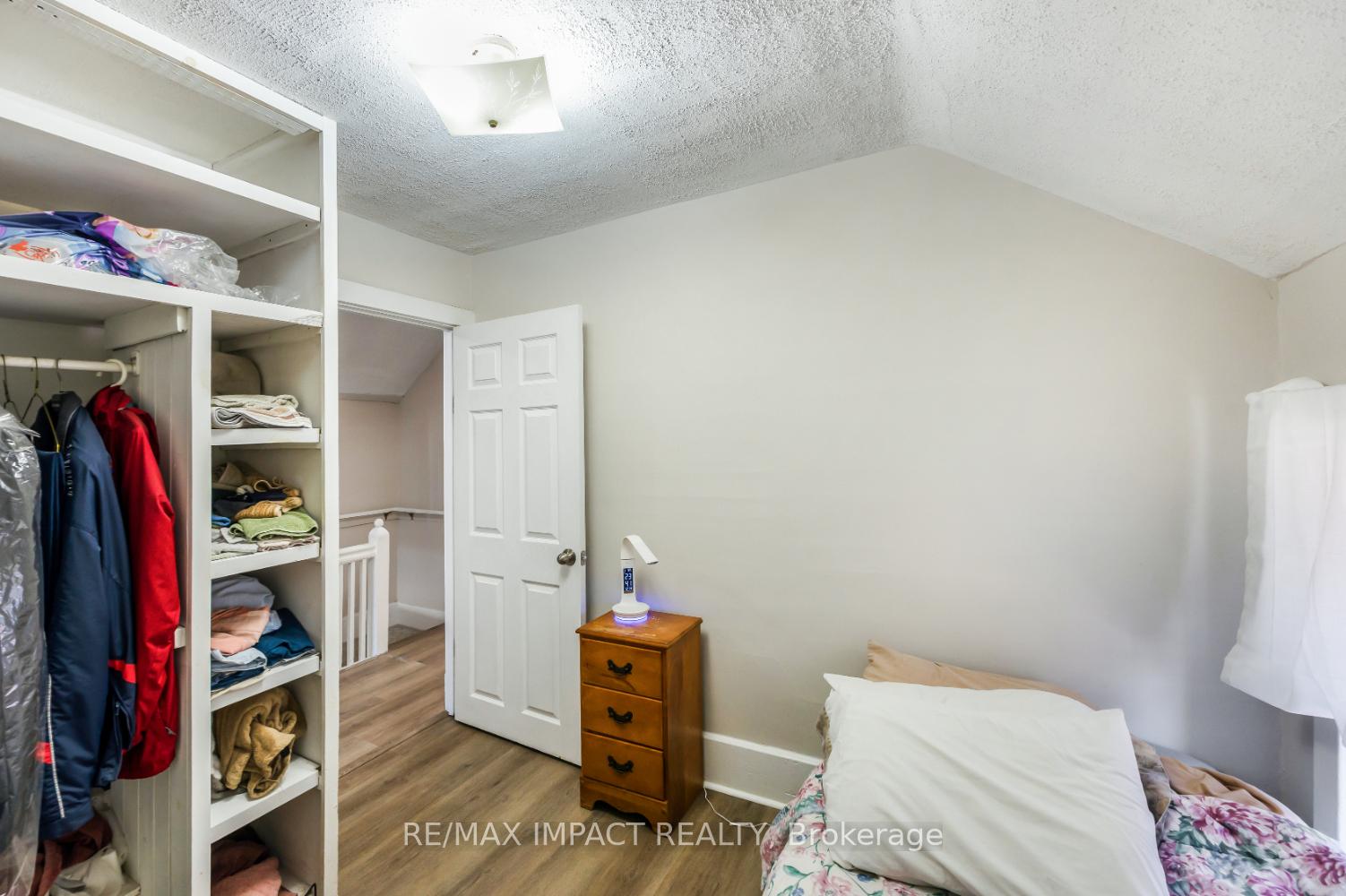 Photo 27 of 255 Arthur Street E, Oshawa, Central — HOMEH