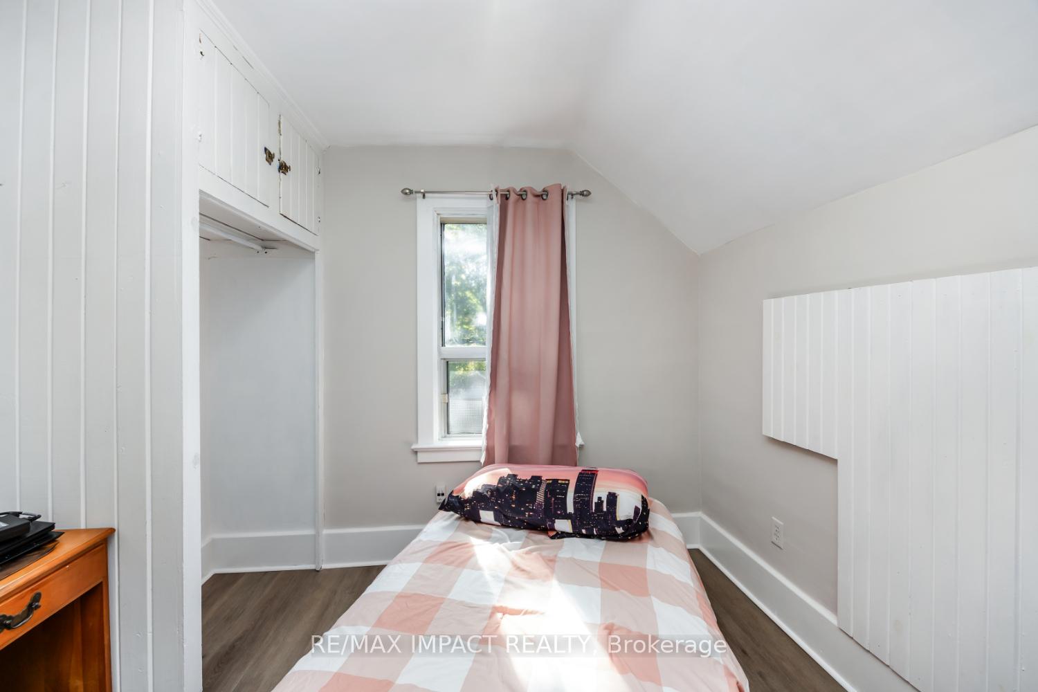 Photo 29 of 255 Arthur Street E, Oshawa, Central — HOMEH