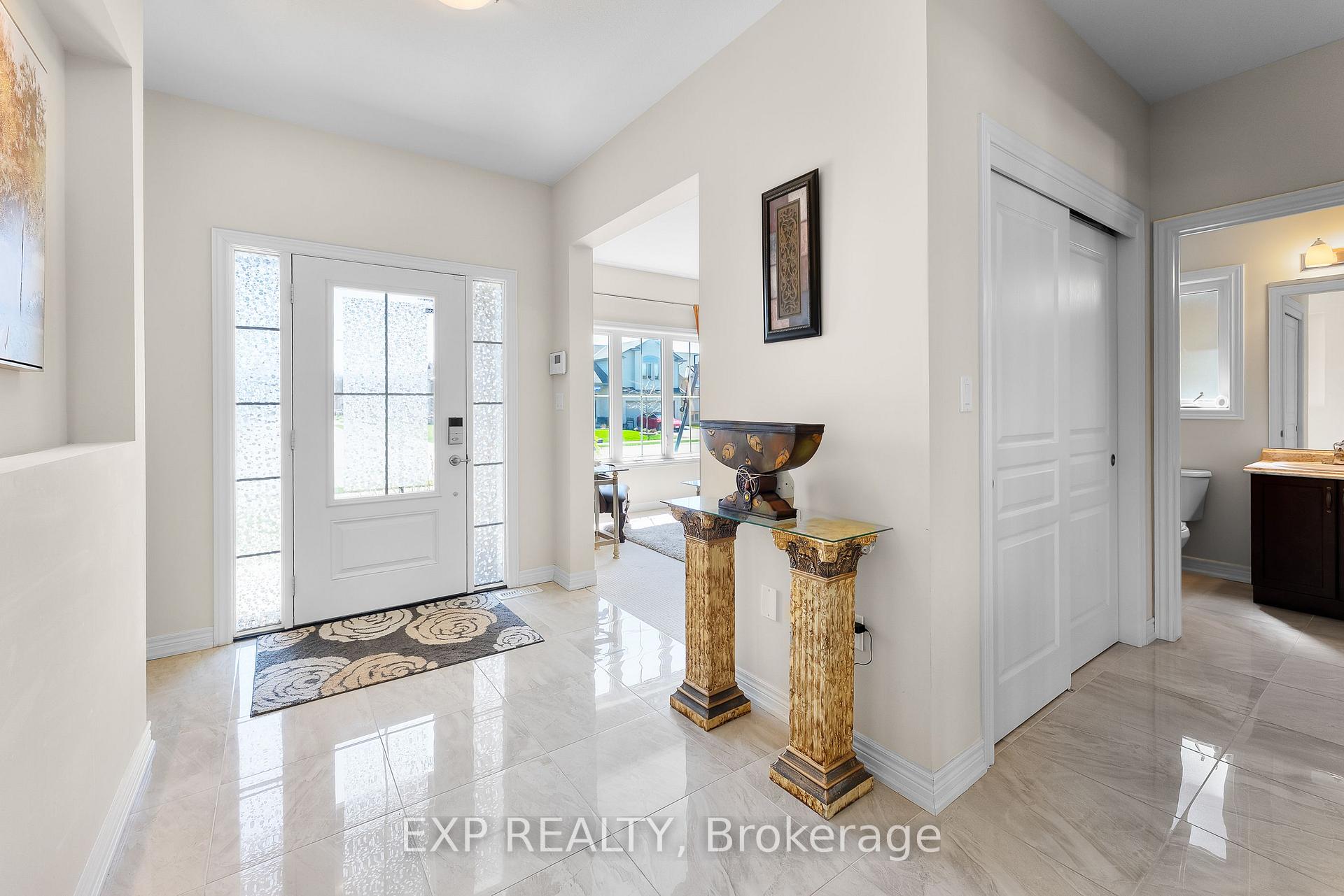 Photo 5 of 6311 Sam Iorfida Drive, Niagara Falls, Oldfield — HOMEH