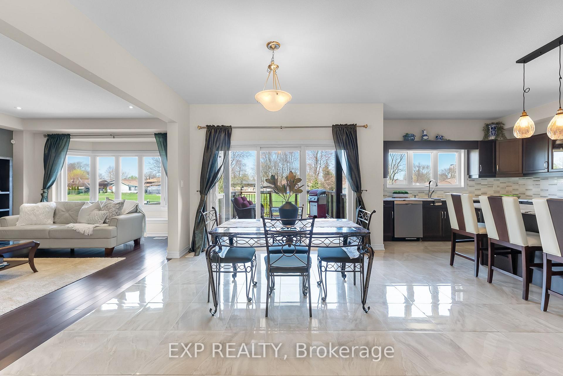 Photo 10 of 6311 Sam Iorfida Drive, Niagara Falls, Oldfield — HOMEH