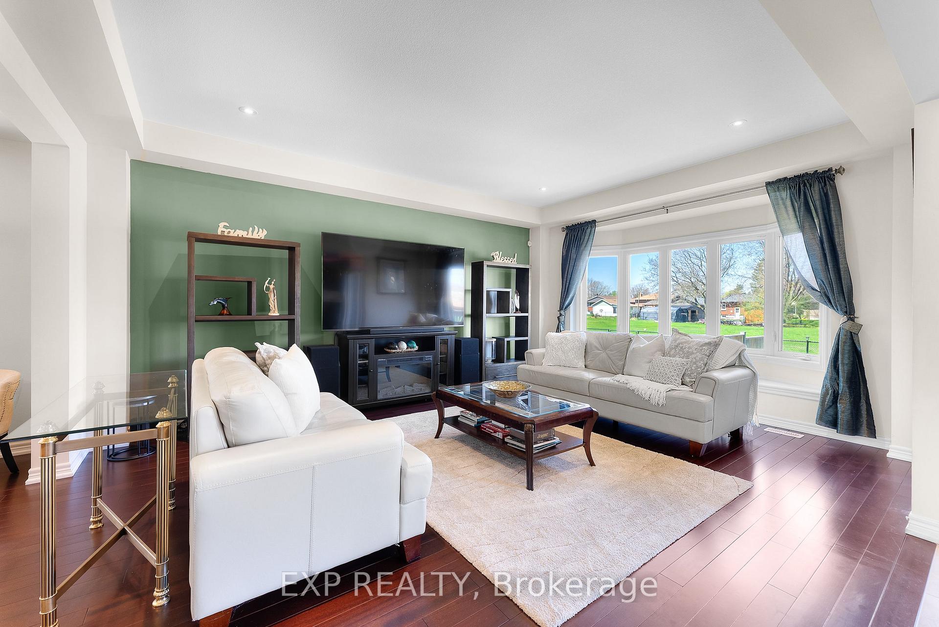 Photo 12 of 6311 Sam Iorfida Drive, Niagara Falls, Oldfield — HOMEH