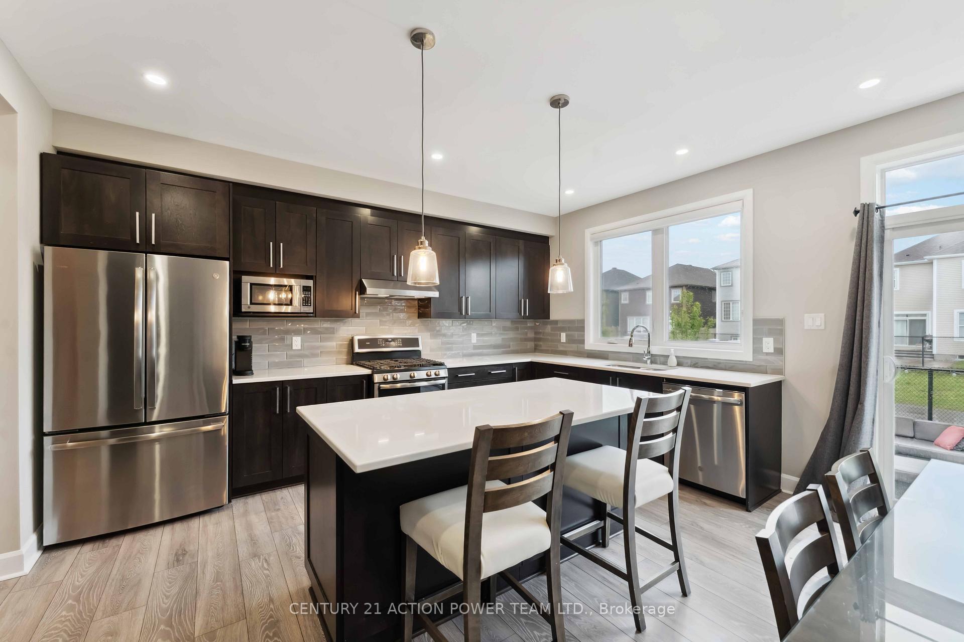 Photo 16 of 266 Esturgeon Street, Ottawa, Avalon West — HOMEH
