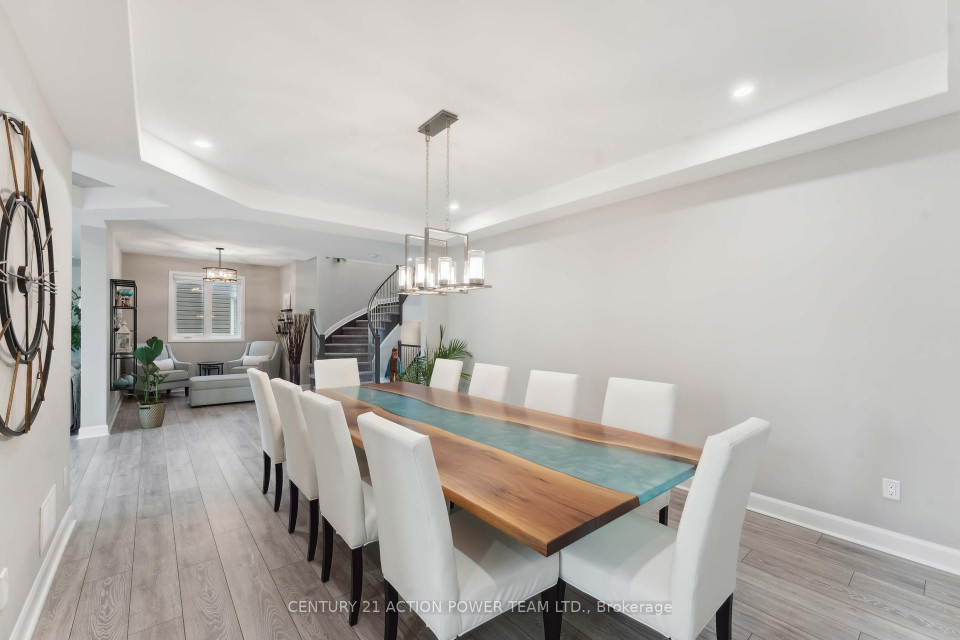 Photo 23 of 266 Esturgeon Street, Ottawa, Avalon West — HOMEH