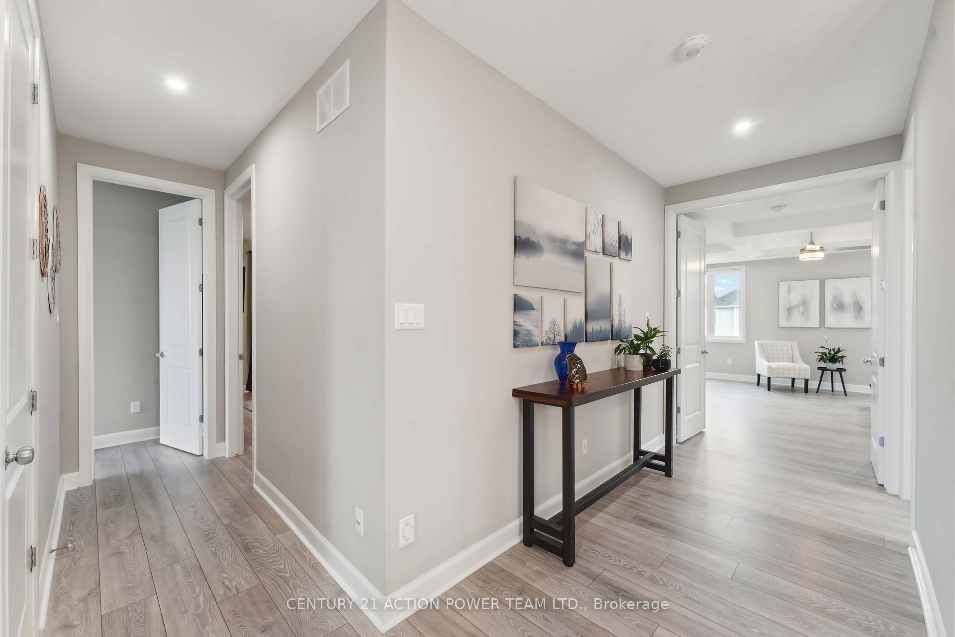 Photo 26 of 266 Esturgeon Street, Ottawa, Avalon West — HOMEH