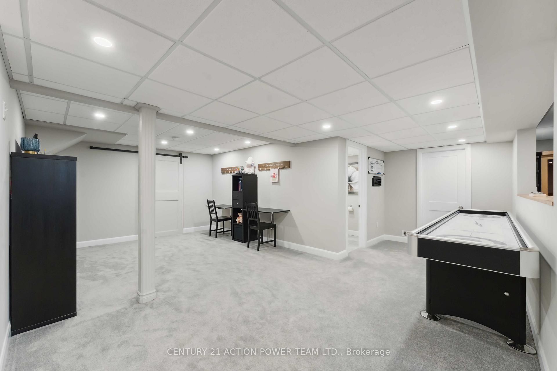 Photo 42 of 266 Esturgeon Street, Ottawa, Avalon West — HOMEH