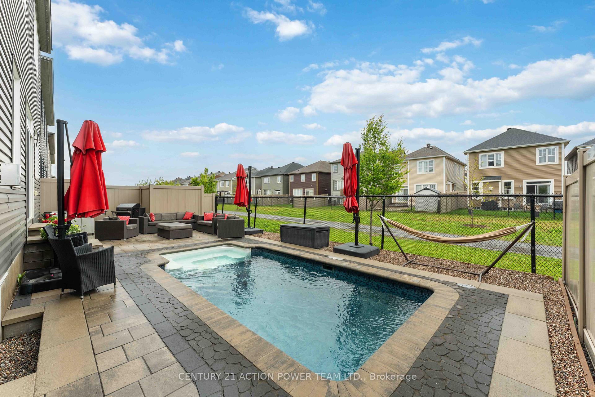 Photo 50 of 266 Esturgeon Street, Ottawa, Avalon West — HOMEH