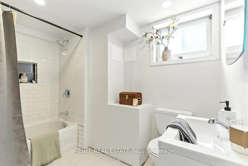 Photo 35 of 354 Conant Street, Oshawa, Lakeview — HOMEH