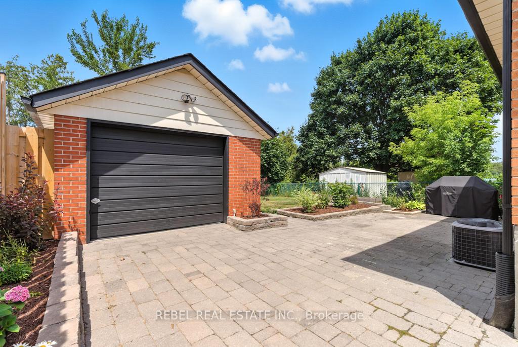 Photo 37 of 354 Conant Street, Oshawa, Lakeview — HOMEH