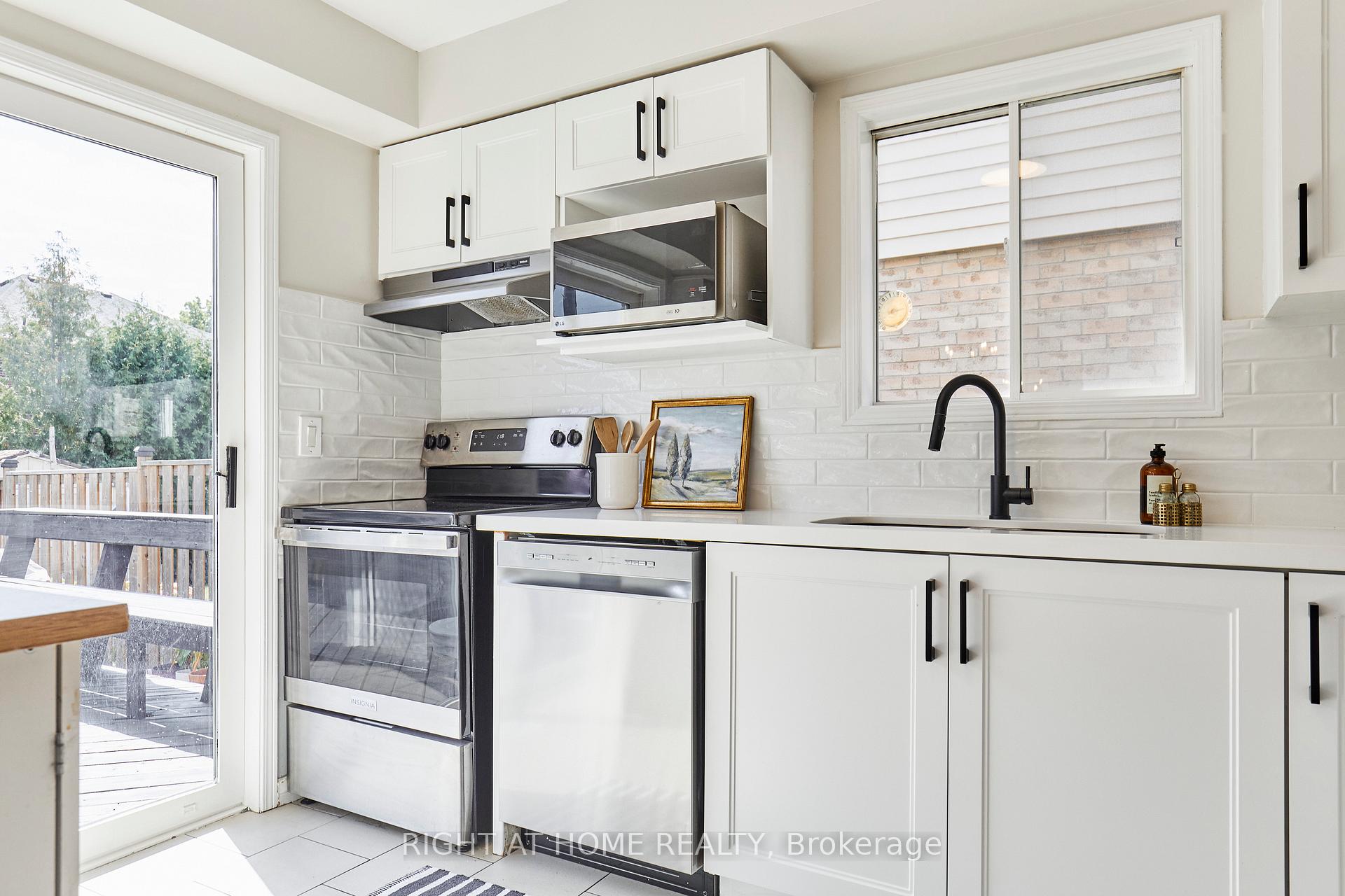 Photo 9 of 1307 Andover Drive, Oshawa, Eastdale — HOMEH