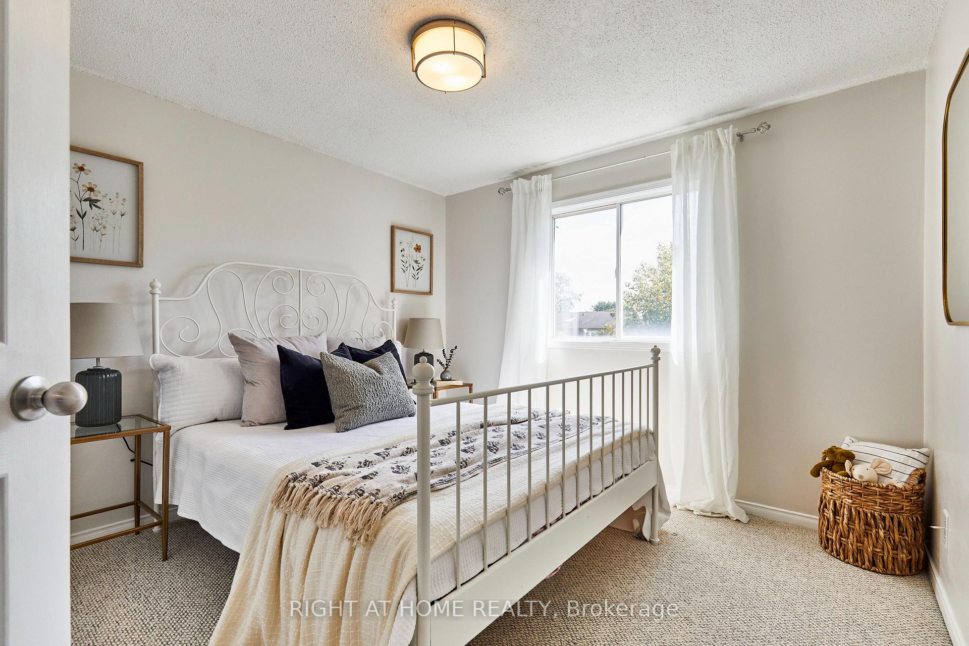 Photo 16 of 1307 Andover Drive, Oshawa, Eastdale — HOMEH