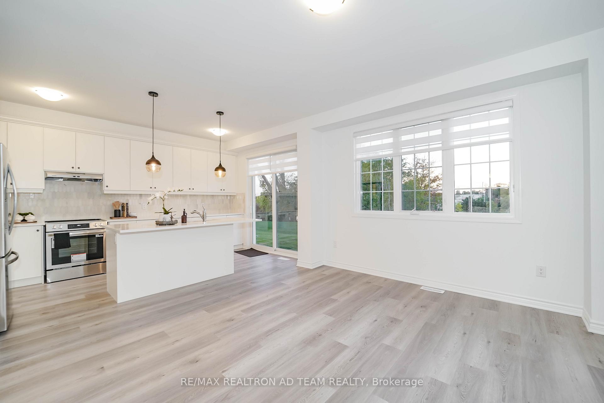 Photo 5 of 3206 Brigadier Avenue, Pickering, Rural Pickering — HOMEH