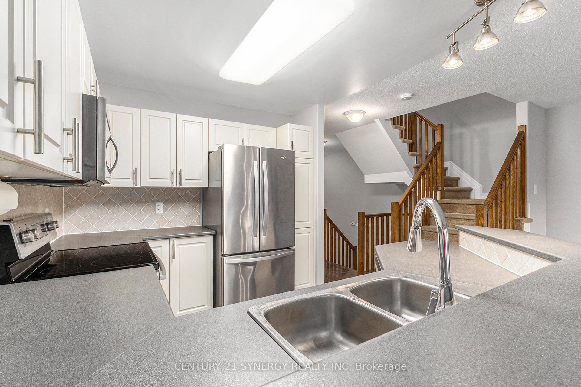 Photo 9 of 166 Parkrose Private, Ottawa, Chatelaine Village — HOMEH