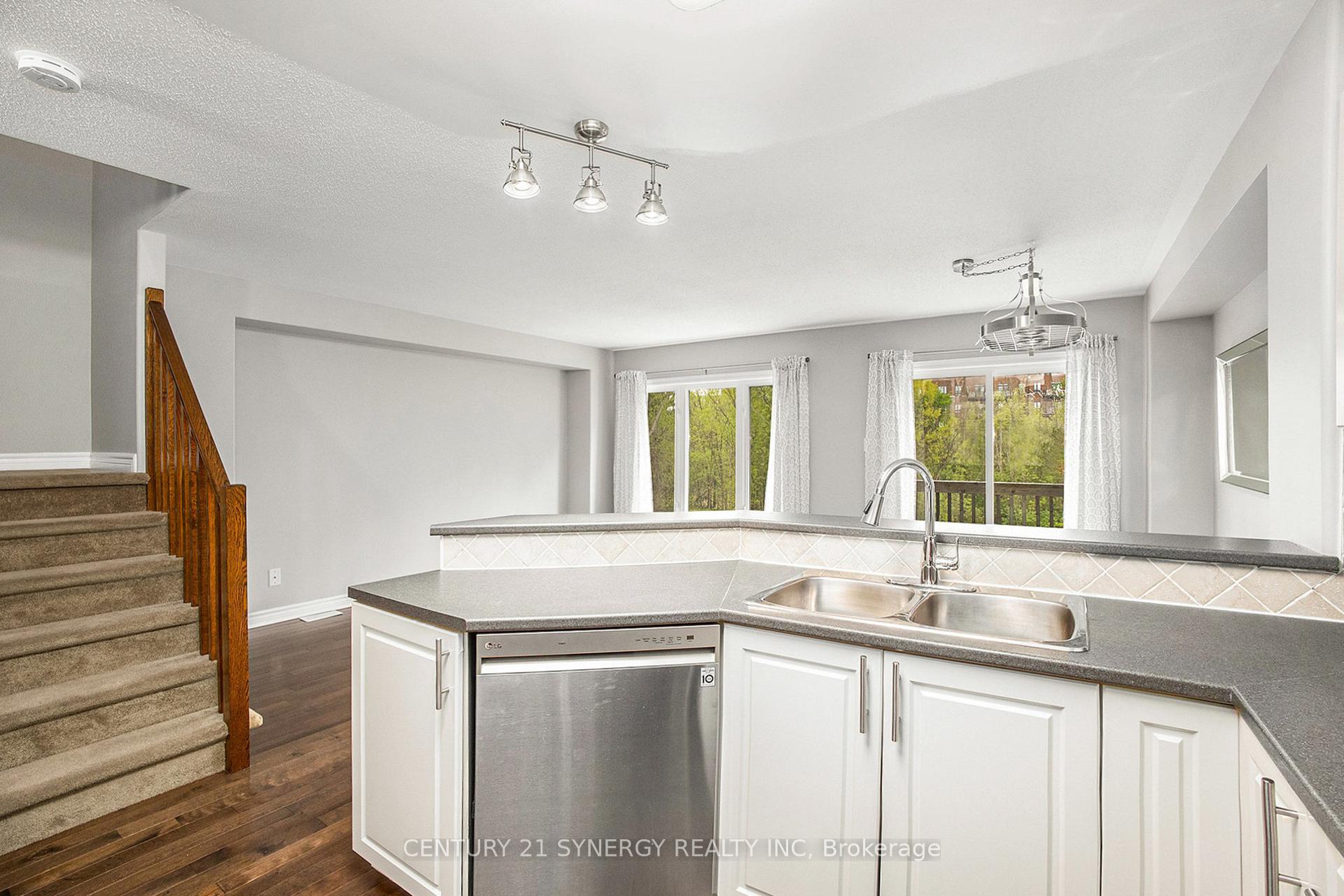 Photo 15 of 166 Parkrose Private, Ottawa, Chatelaine Village — HOMEH