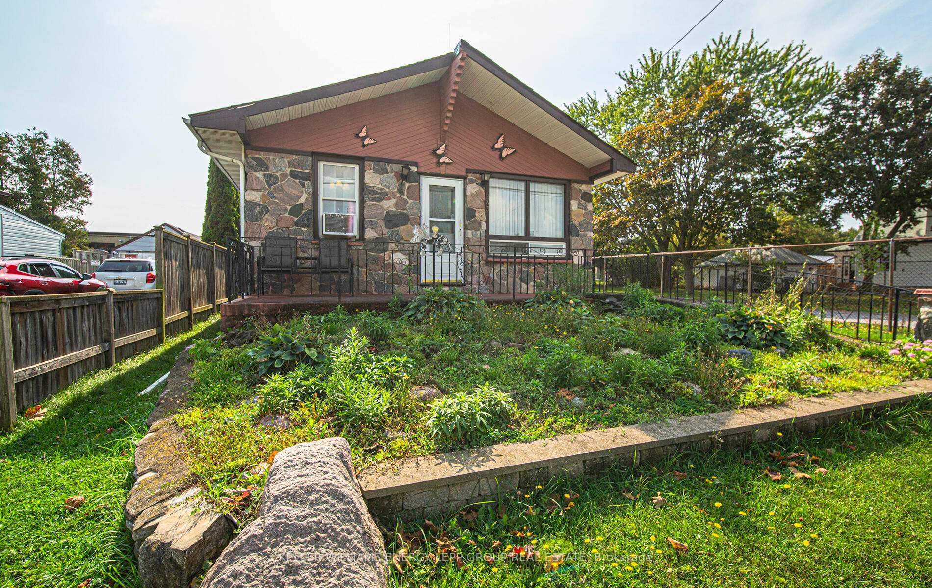 Photo 3 of 243 Conant Street, Oshawa, Lakeview — HOMEH