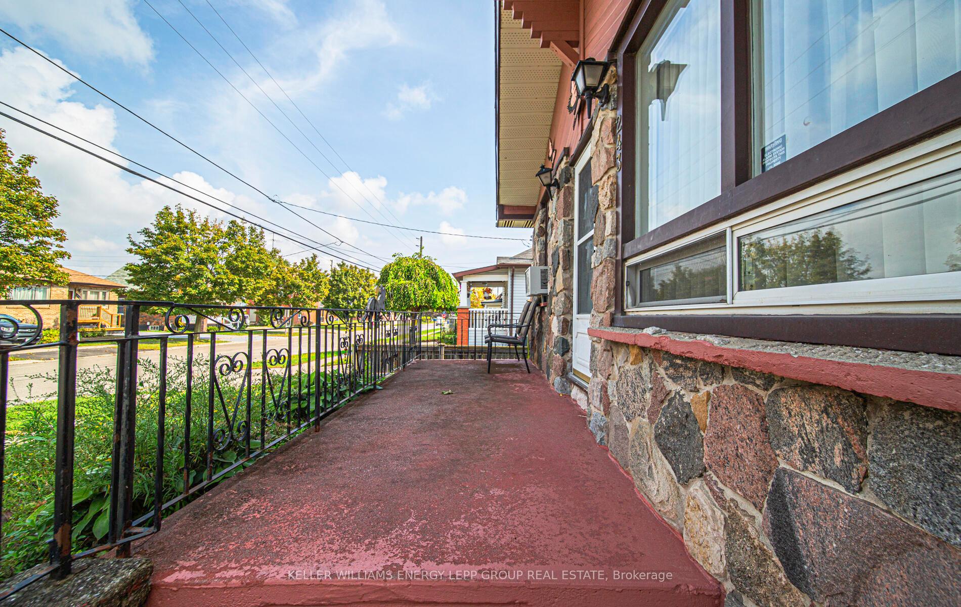 Photo 25 of 243 Conant Street, Oshawa, Lakeview — HOMEH