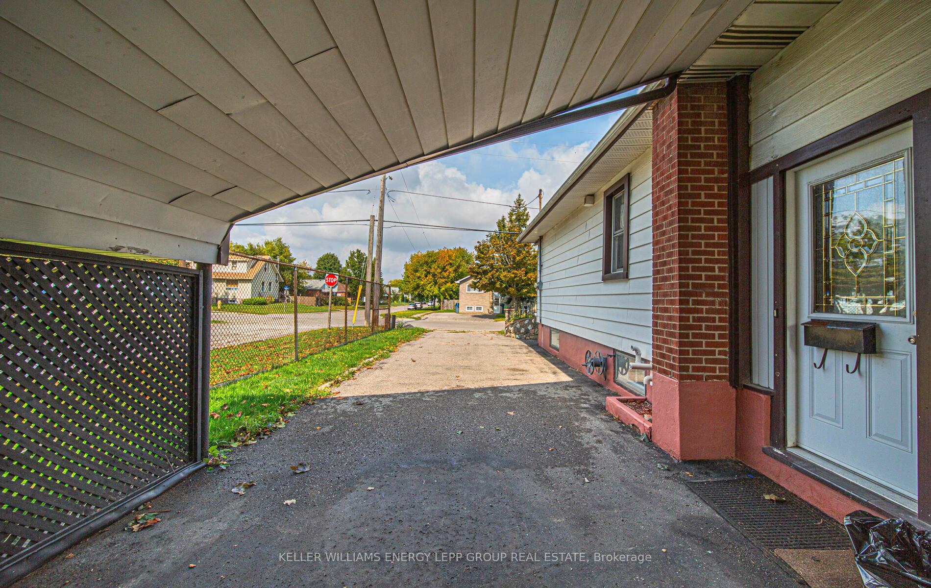 Photo 26 of 243 Conant Street, Oshawa, Lakeview — HOMEH