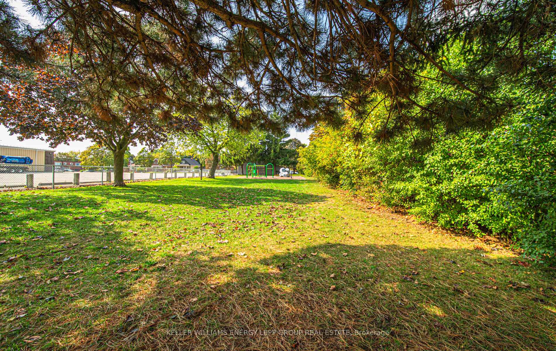 Photo 35 of 243 Conant Street, Oshawa, Lakeview — HOMEH
