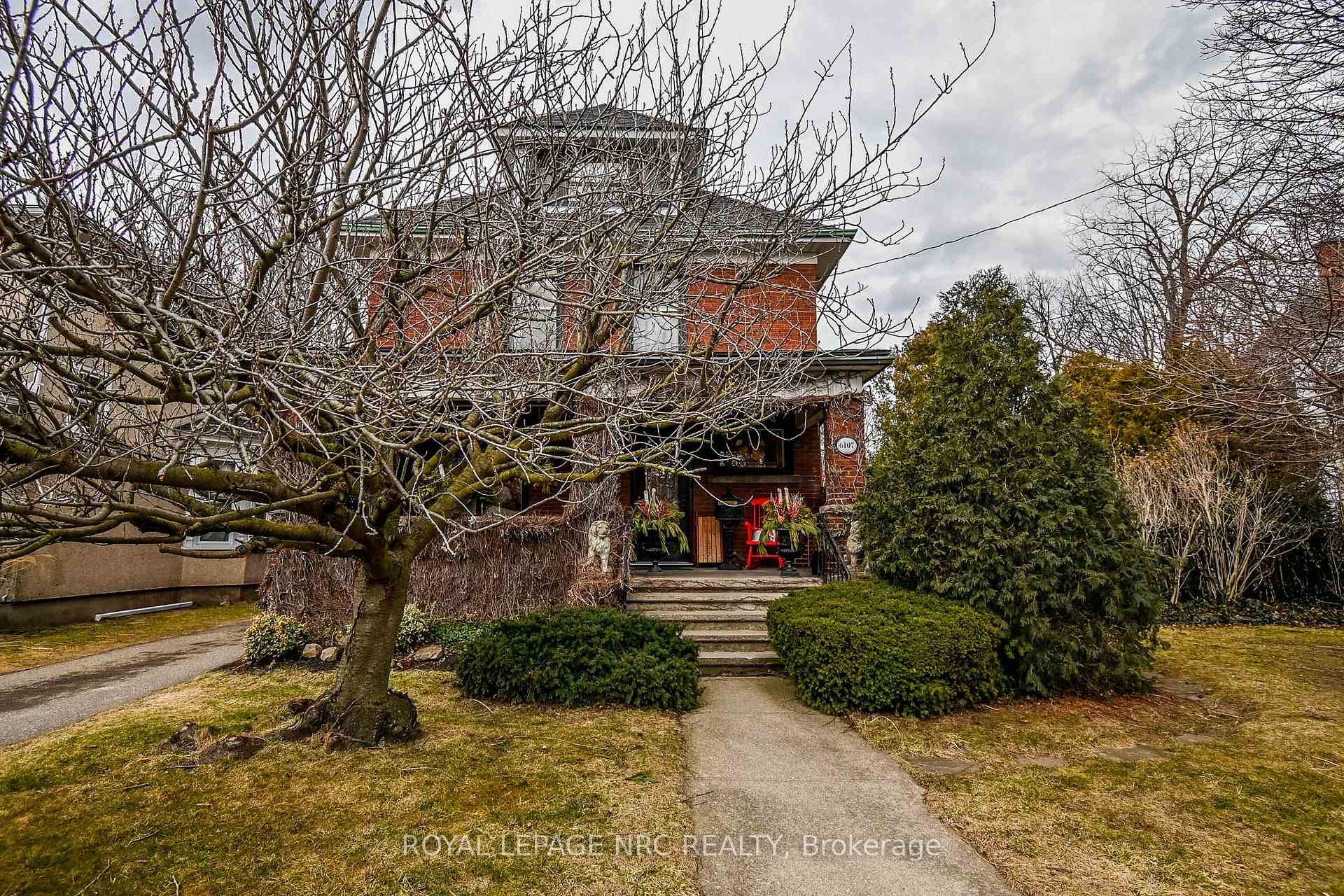 Front of 6107 Barker Street