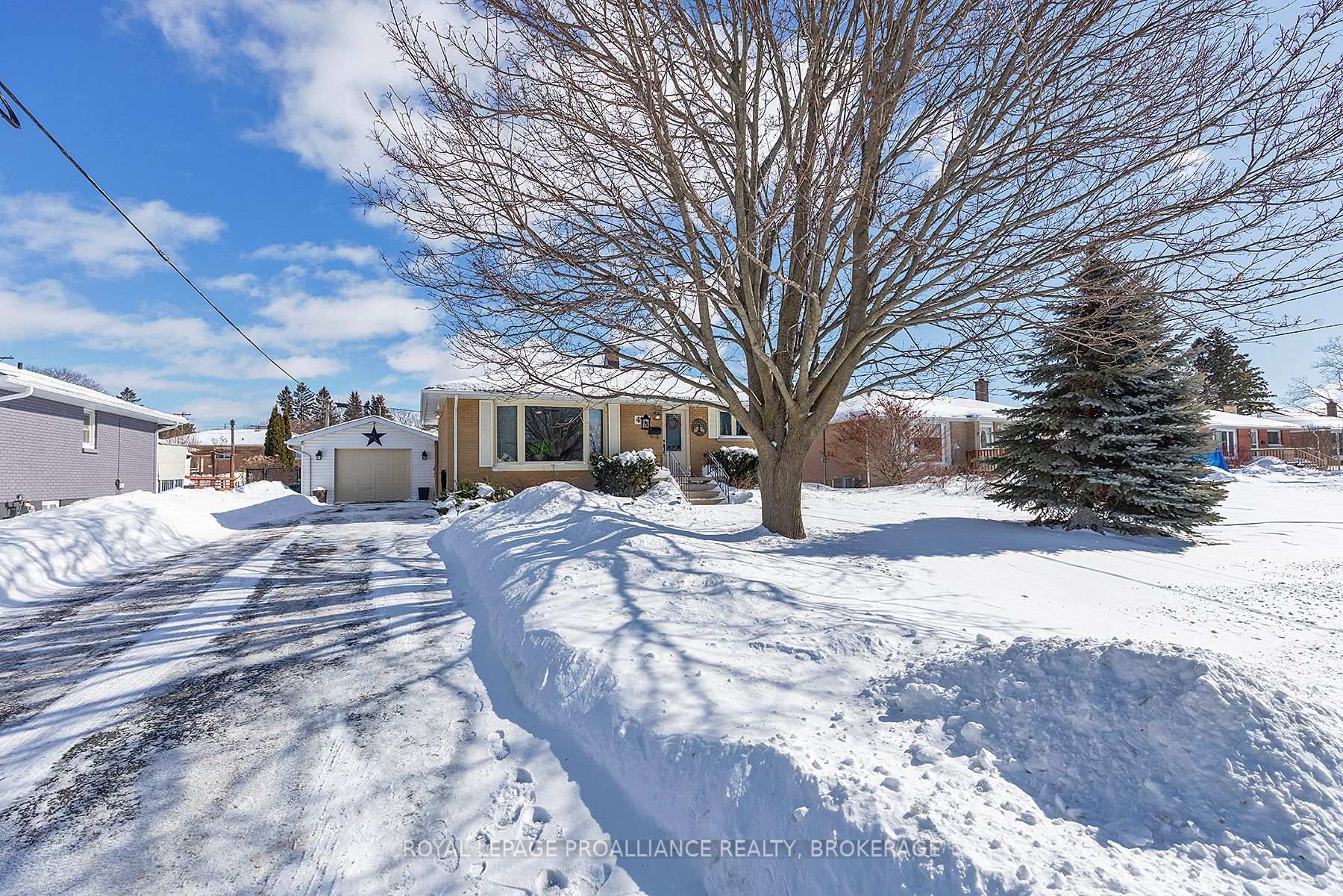 Photo 2 of 490 Kirkwood Road, Kingston, City Southwest — HOMEH