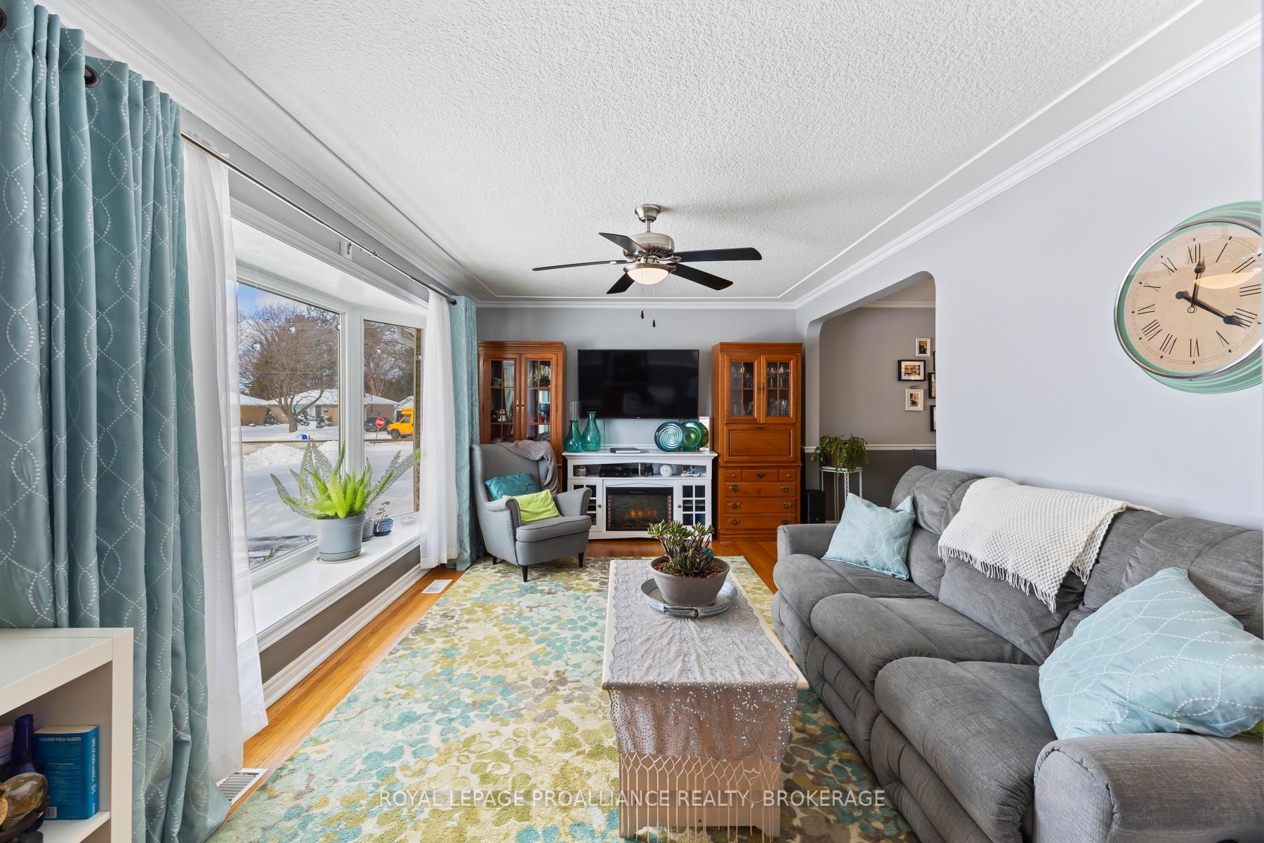 Photo 6 of 490 Kirkwood Road, Kingston, City Southwest — HOMEH
